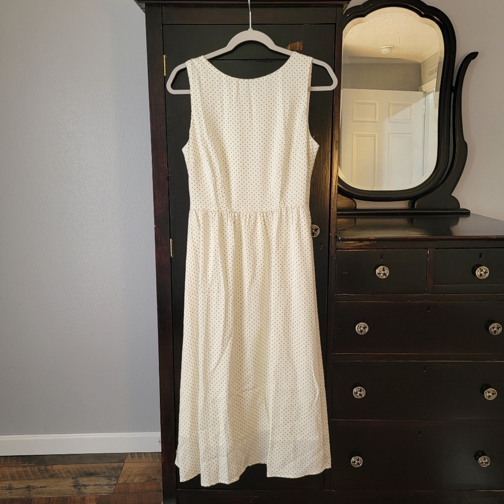 Women's Sleeveless Polka Dot 1950'a Inspired Dress